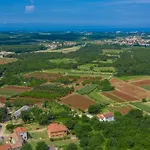 Kadum 25 Pensionat 3*